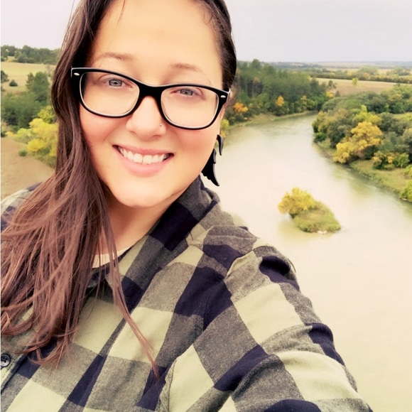 Meet your Posher, Jessica - Picture 6 of 16